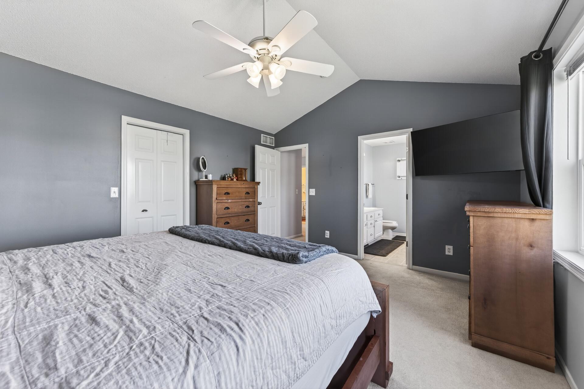 15105 Dupont Path Apple Valley, MN 55124 - Photo 29 of 58