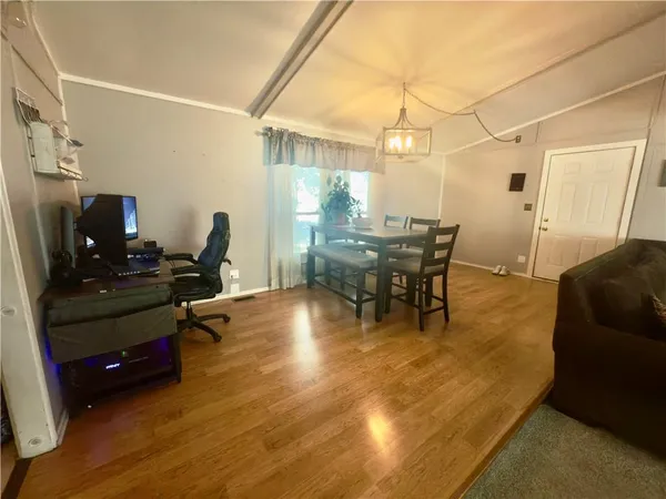 $215,000 | 124 Hillcrest Drive, Nevada, MO 64772