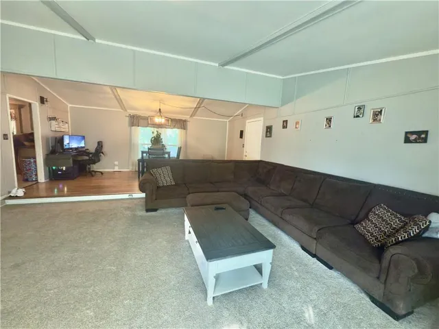 $222,500 | 124 Hillcrest Drive, Nevada, MO 64772