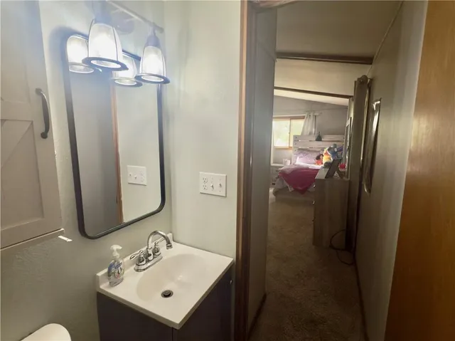 $222,500 | 124 Hillcrest Drive, Nevada, MO 64772