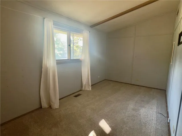 $222,500 | 124 Hillcrest Drive, Nevada, MO 64772