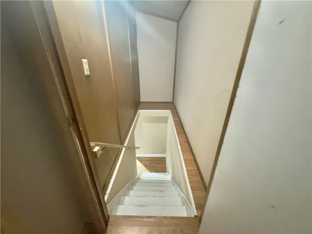 $222,500 | 124 Hillcrest Drive, Nevada, MO 64772