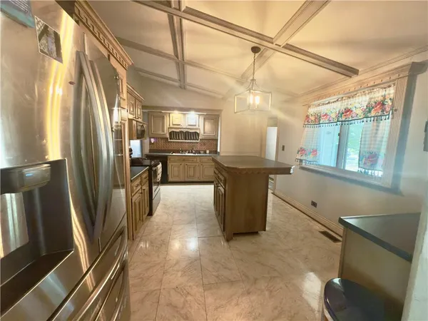 $215,000 | 124 Hillcrest Drive, Nevada, MO 64772