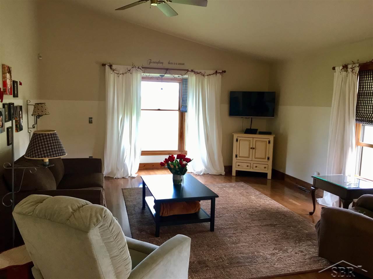 2030 North Graham Road Freeland, MI 48623 - Photo 14 of 47 31367971-13.JPG