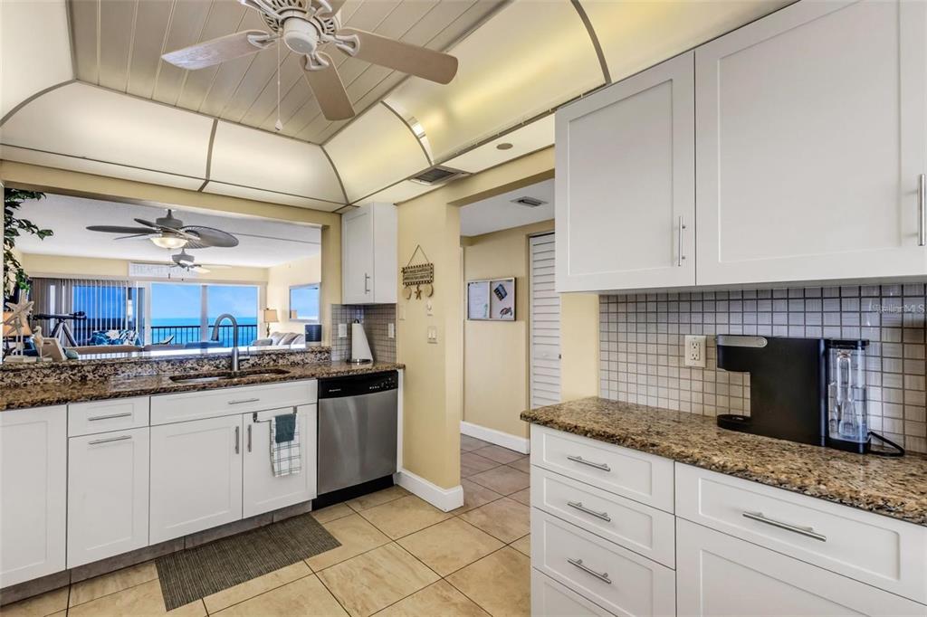 15000 Gulf Boulevard, Unit 703 Madeira Beach, FL 33708 - Photo 19 of 34