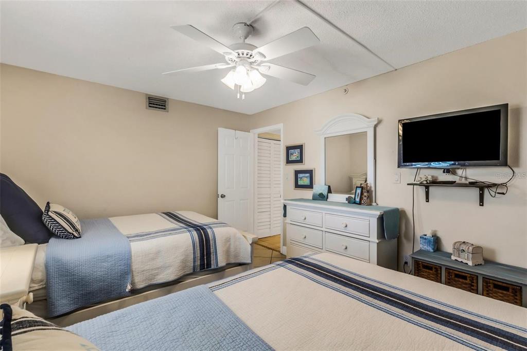 15000 Gulf Boulevard, Unit 703 Madeira Beach, FL 33708 - Photo 25 of 34