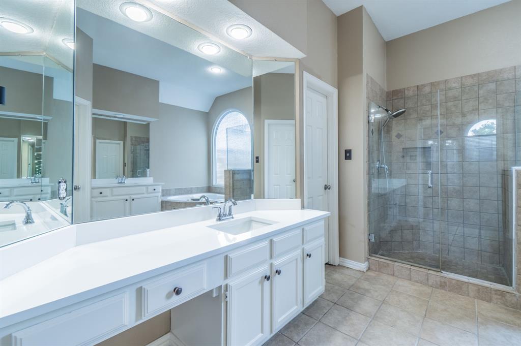 802 Crest Ridge Court Irving, TX 75061 - Photo 17 of 30 Gallery Image 17