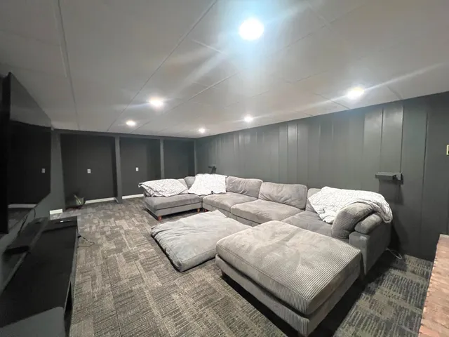 $897,000 | 3120 15th Street Southwest, Willmar, MN 56201