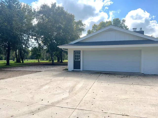 $897,000 | 3120 15th Street Southwest, Willmar, MN 56201