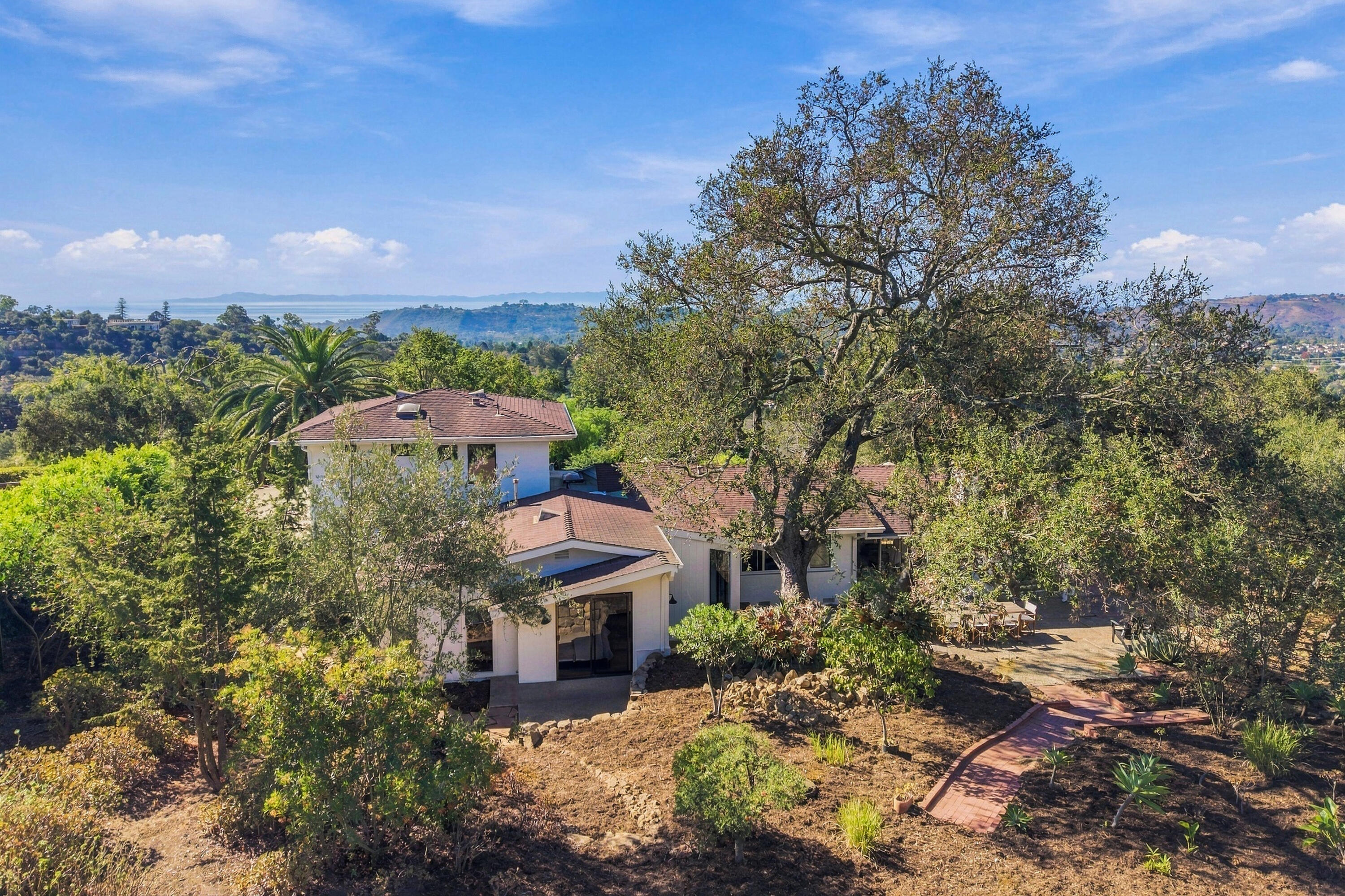 975 Tornoe Road Santa Barbara, CA 93105 - Photo 25 of 27 Back of Home