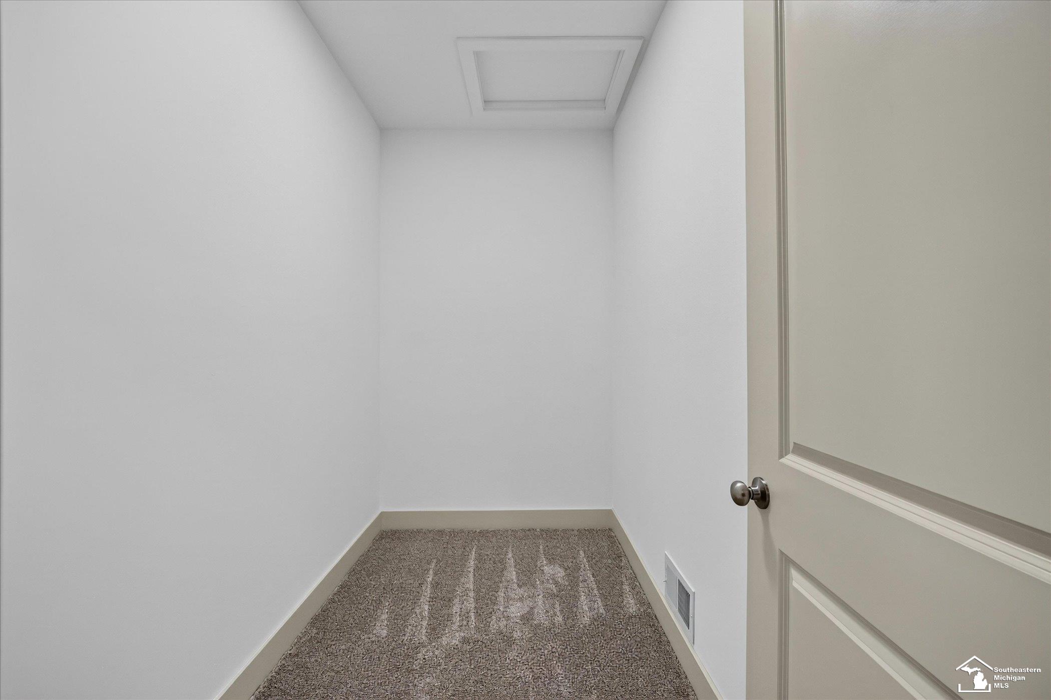 926 Ford Road Carleton, MI 48117 - Photo 32 of 47 Gallery Image 32