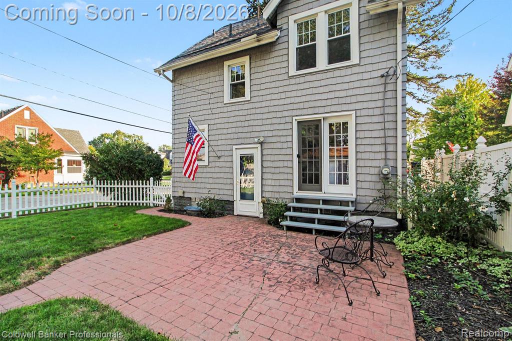 1118 Oxford Road Berkley, MI 48072 - Photo 24 of 29 Gallery Image 24