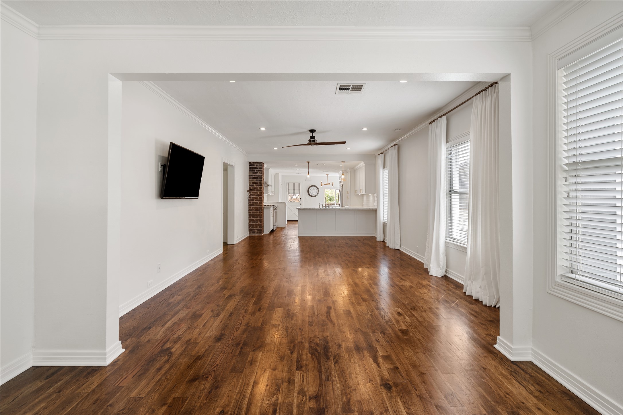 616 Teetshorn Street Houston, TX 77009 - Photo 17 of 50