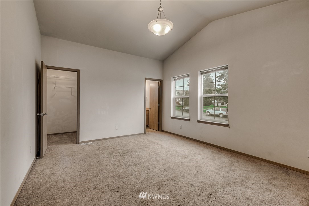 1124 Maple Street Everett, WA 98201 - Photo 11 of 17 Gallery Image 11