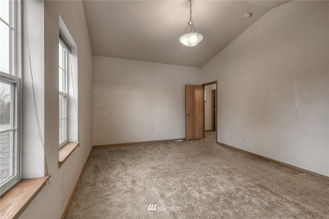 1124 Maple Street Everett, WA 98201 - Photo 16 of 17 Gallery Image 16