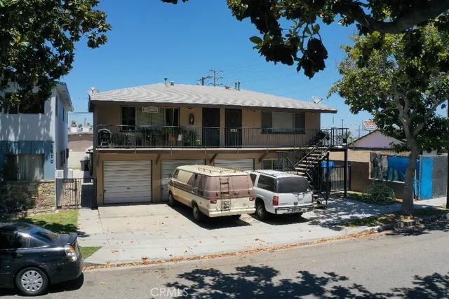 $1,150,000 | 1921 East Washington Street, Long Beach, CA 90805