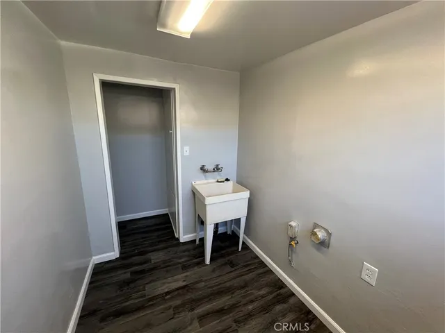 $1,150,000 | 1921 East Washington Street, Long Beach, CA 90805