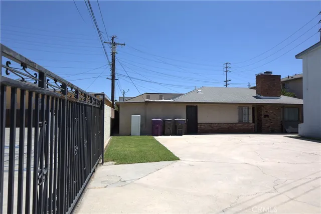 $1,150,000 | 1921 East Washington Street, Long Beach, CA 90805