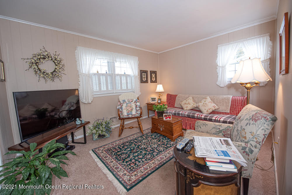 973 Hyson Road Jackson, NJ 08527 - Photo 18 of 38 Bedroom 2 used as Den