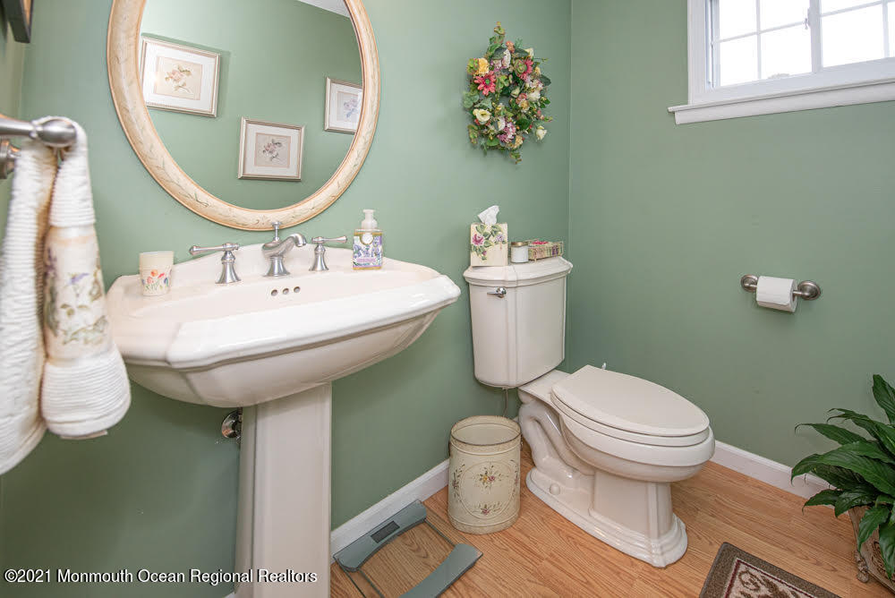 973 Hyson Road Jackson, NJ 08527 - Photo 27 of 38 Updated half bath