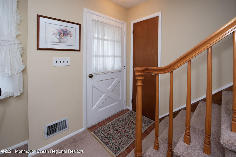 973 Hyson Road Jackson, NJ 08527 - Photo 4 of 38 Front Entry