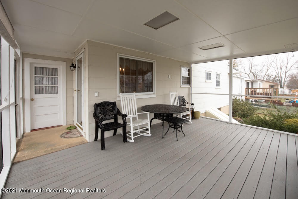 973 Hyson Road Jackson, NJ 08527 - Photo 32 of 38 Screened in Porch