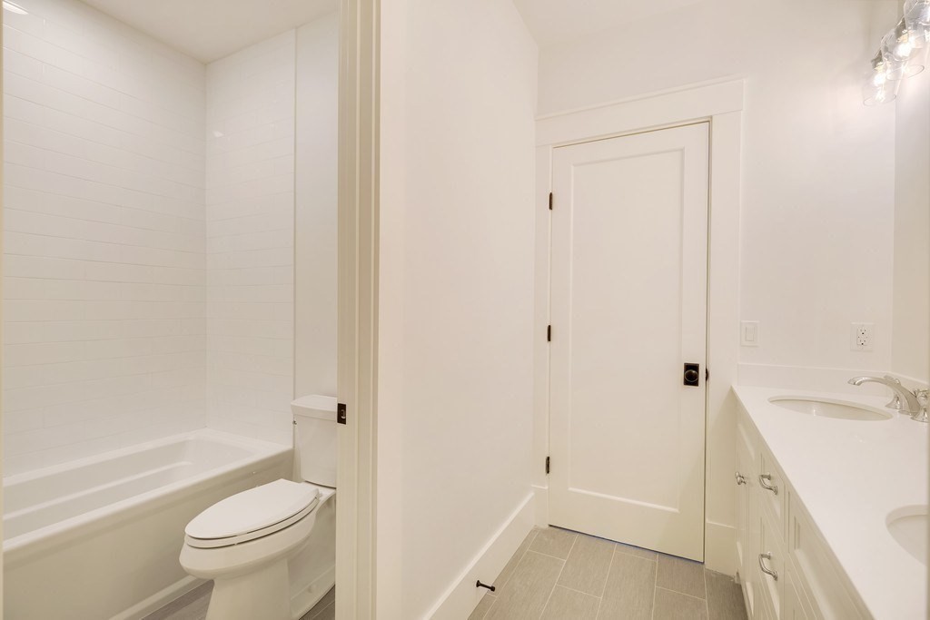 40 Voss Terrace Newton, MA 02459 - Photo 30 of 35