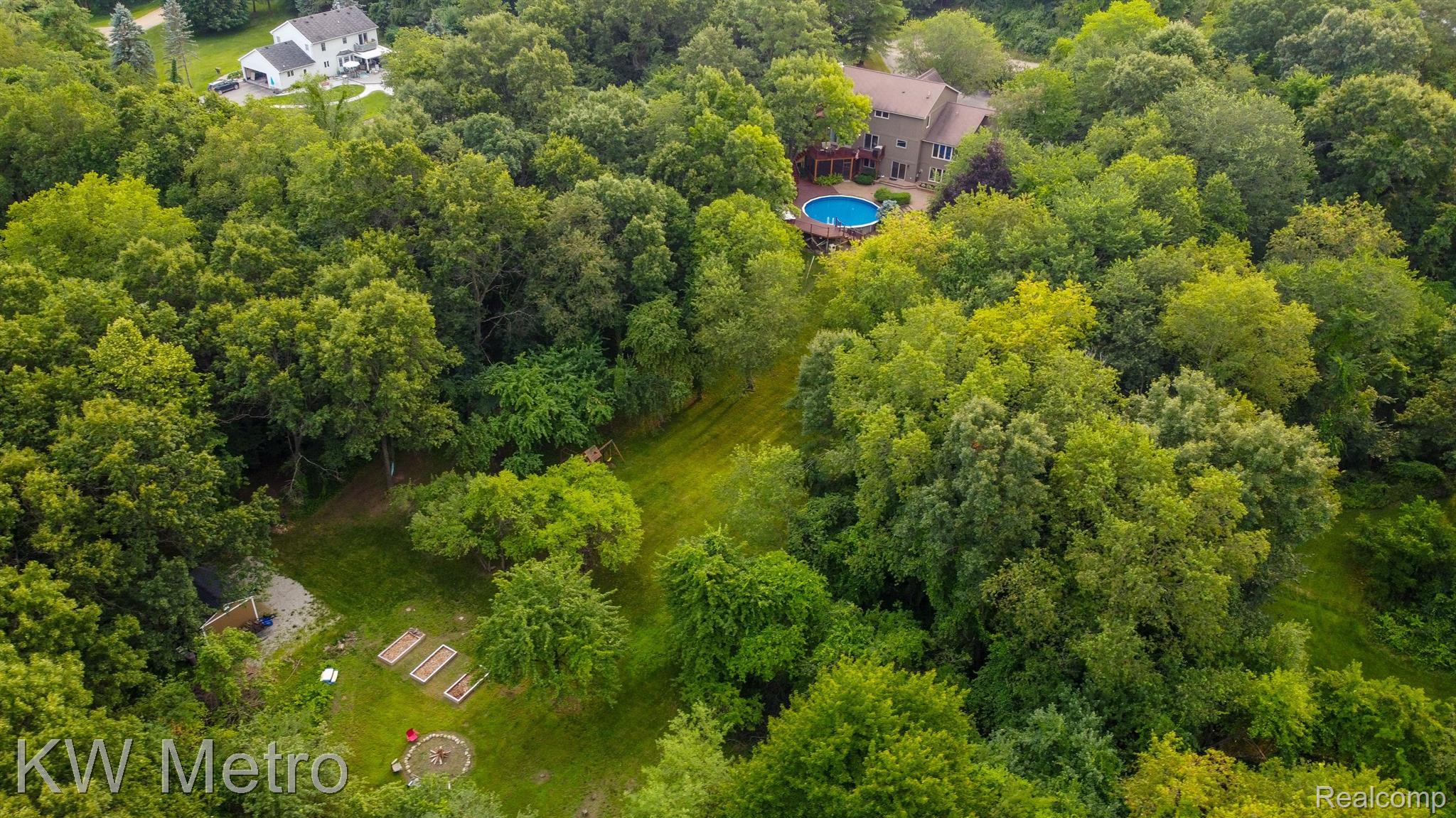 3179 Hixon Road Rochester, MI 48306 - Photo 6 of 14 Gallery Image 6