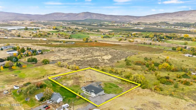 a view of an ocean from a balcony