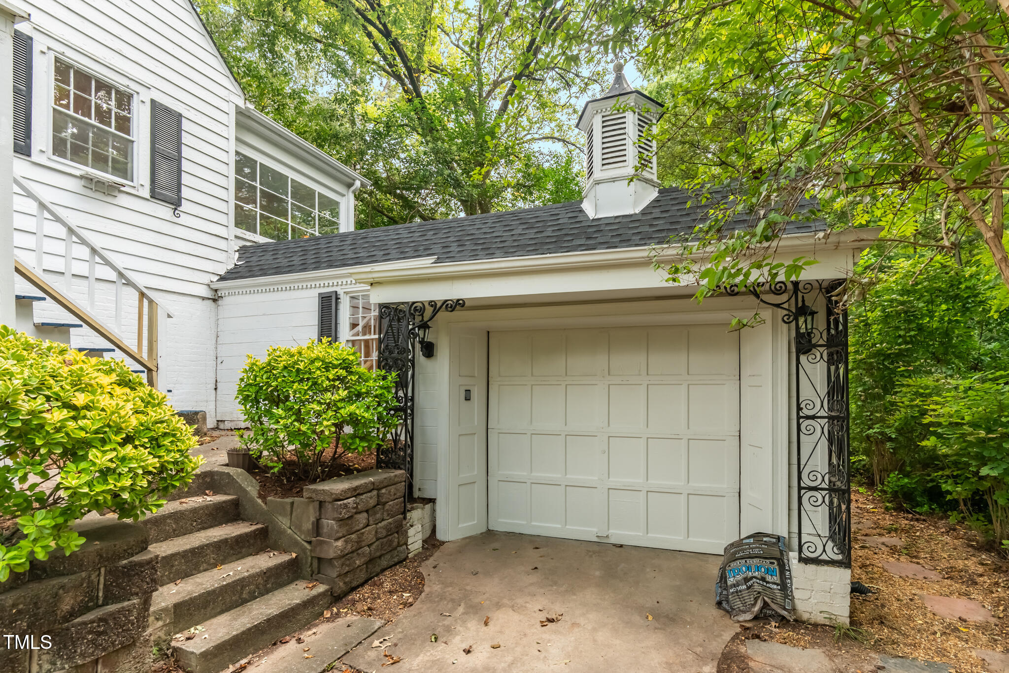 406 East Markham Avenue Durham, NC 27701 - Photo 8 of 66 One Car Garage
