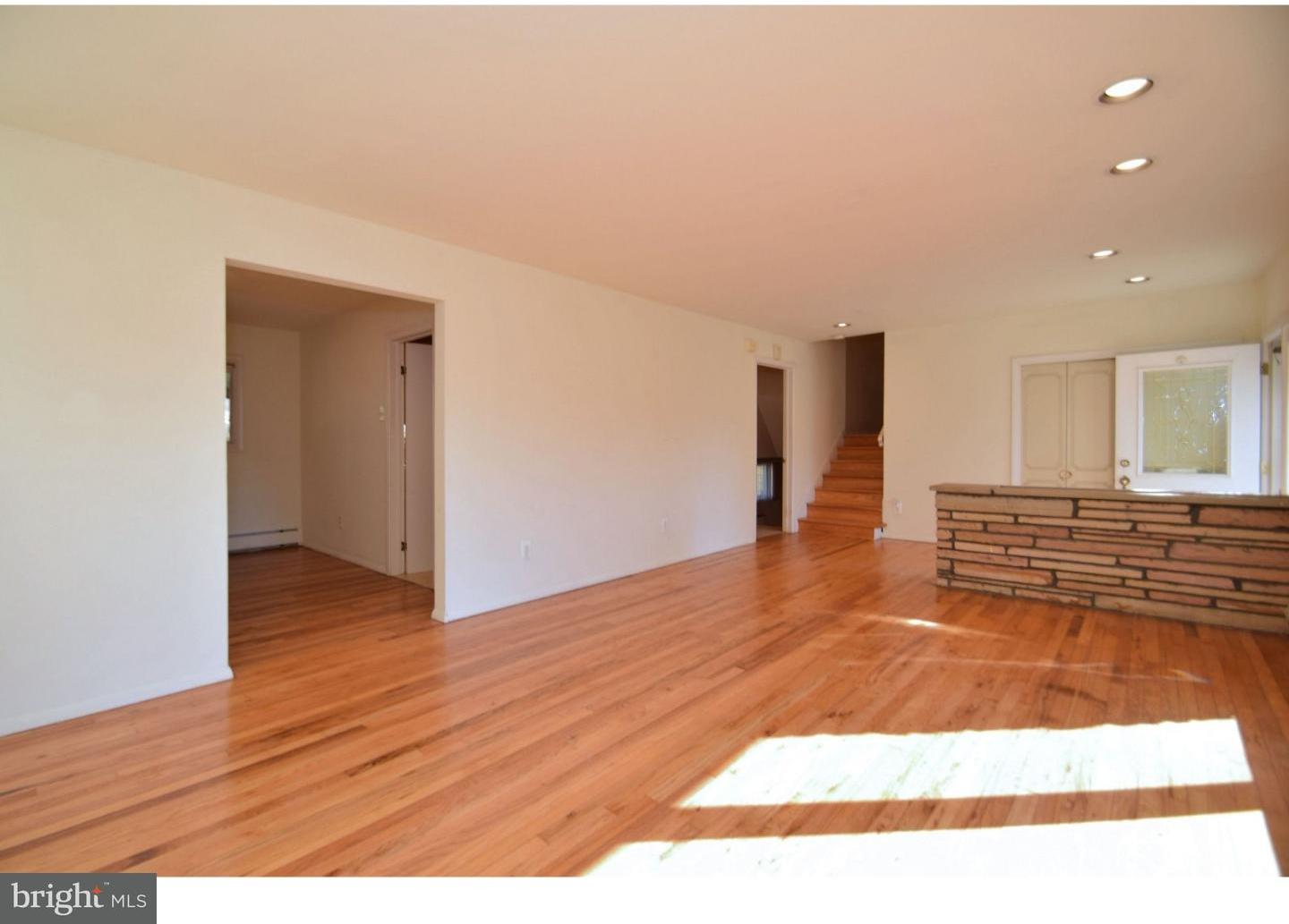 1048 Horsham Road Ambler, PA 19002 - Photo 5 of 25 Living Room