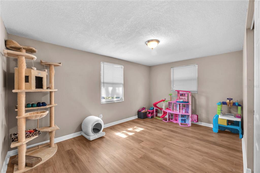 1815 30th Street Southeast Ruskin, FL 33570 - Photo 21 of 31