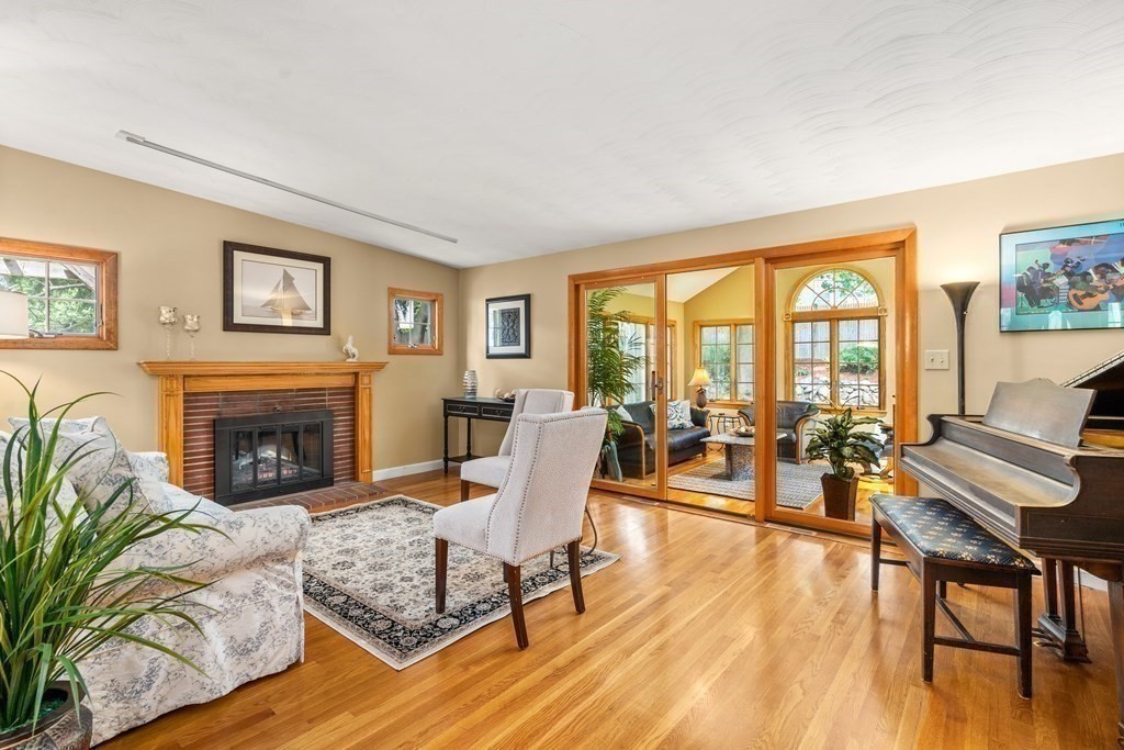5 Woodward Road Framingham, MA 01701 - Photo 6 of 33 Gallery Image 6
