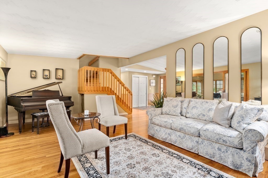 5 Woodward Road Framingham, MA 01701 - Photo 8 of 33 Gallery Image 8