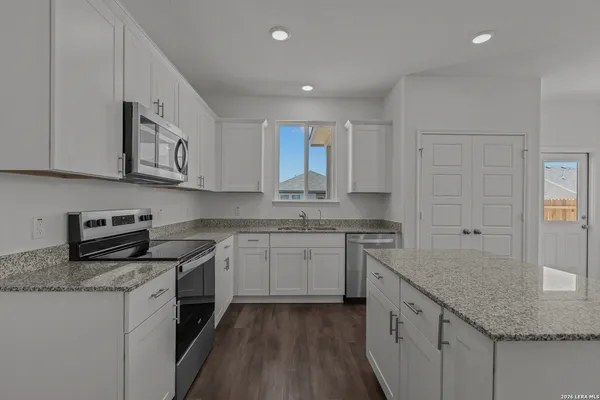 $339,900 | 8239 Brandy Branch, San Antonio, TX 78252
