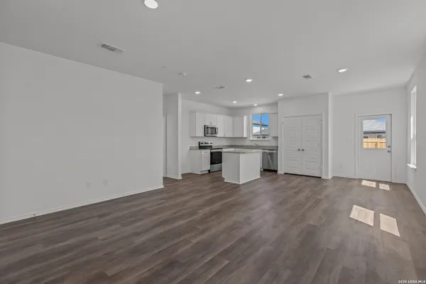 $339,900 | 8239 Brandy Branch, San Antonio, TX 78252