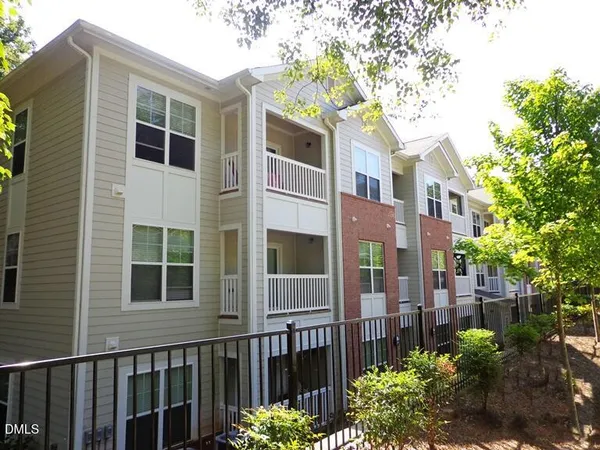 $1,495 | 3722 Burt Drive, Unit 107, Raleigh, NC 27606