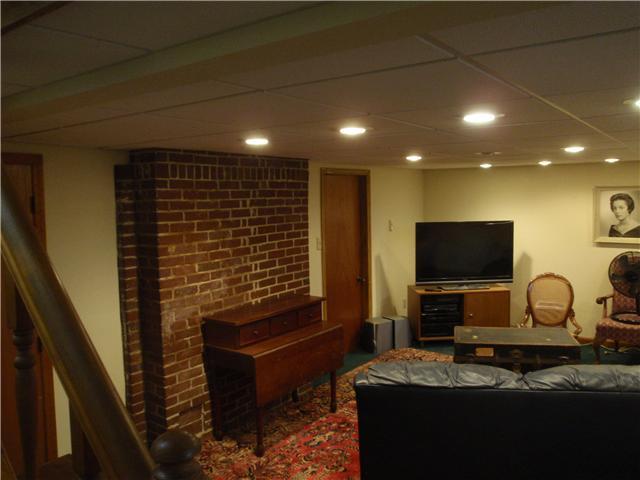249 Rugg Avenue Newark, OH 43055 - Photo 16 of 18 Gallery Image 16