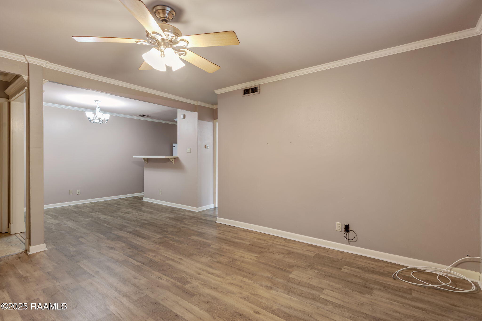 220 Doucet Road, Unit 207A Lafayette, LA 70503 - Photo 11 of 24 9-web-or-mls-220 Doucet Rd 207A-9