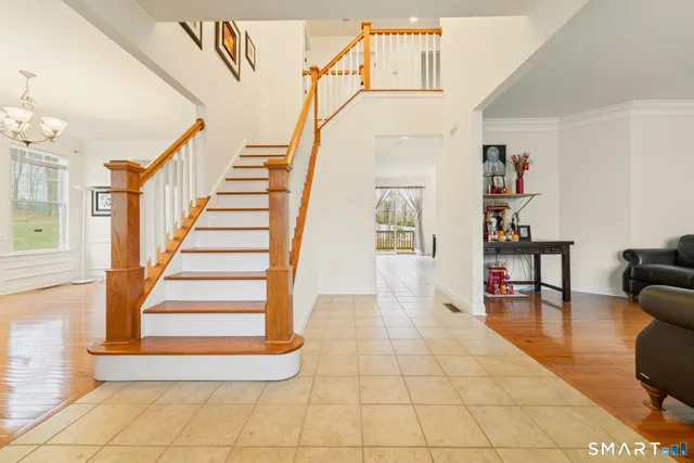 $679,900 | 12 Red Oak Lane, Seymour, CT 06483