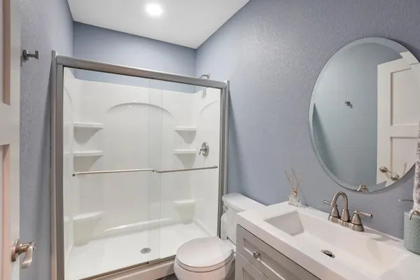 $749,900 | 1390 Foxwood Pass, Oconomowoc, WI 53066