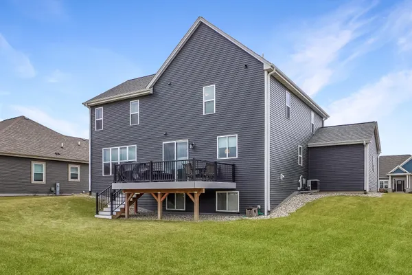 $749,900 | 1390 Foxwood Pass, Oconomowoc, WI 53066