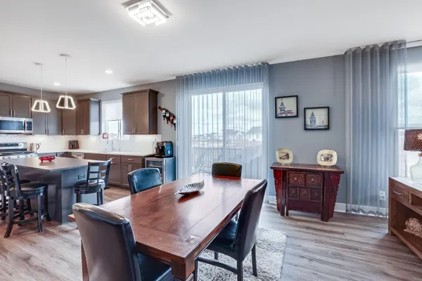 $749,900 | 1390 Foxwood Pass, Oconomowoc, WI 53066