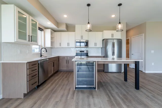 $2,385 | 6450 37th Avenue Northwest, Unit 110, Rochester, MN 55901