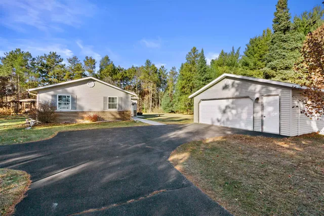 $199,500 | 1019 West 11th Avenue, Arkdale, WI 54613