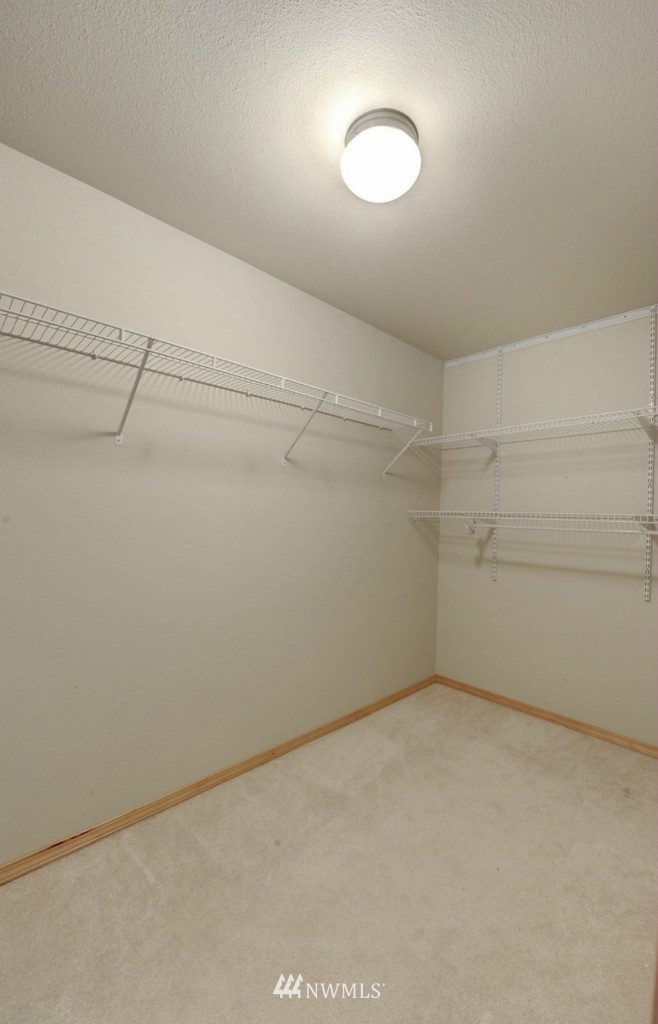 316 Yakima Place Southeast Renton, WA 98059 - Photo 14 of 19 Gallery Image 14
