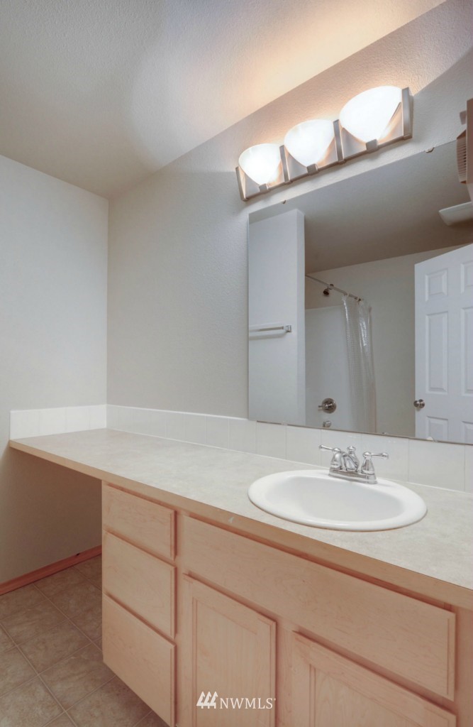 316 Yakima Place Southeast Renton, WA 98059 - Photo 16 of 19 Gallery Image 16