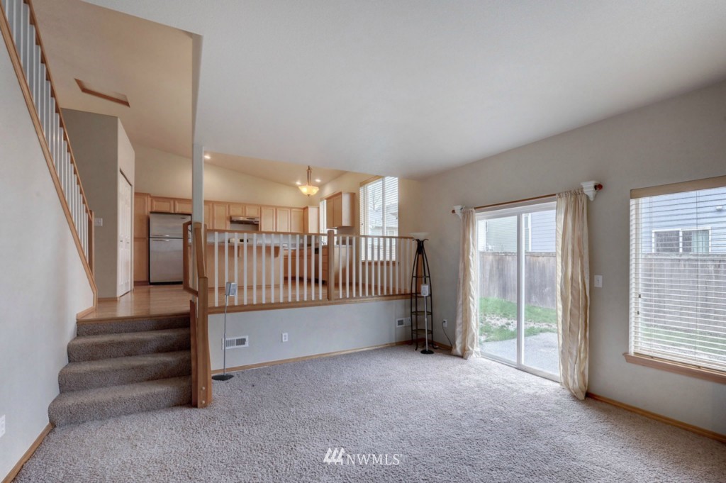 316 Yakima Place Southeast Renton, WA 98059 - Photo 18 of 19 Gallery Image 18