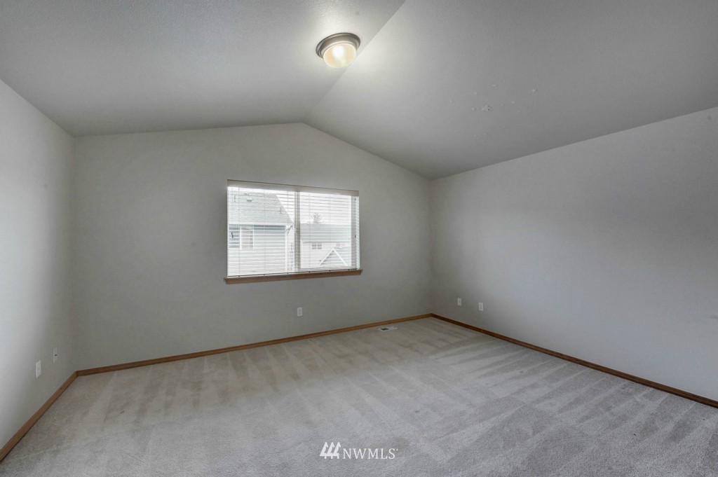 316 Yakima Place Southeast Renton, WA 98059 - Photo 19 of 19 Gallery Image 19