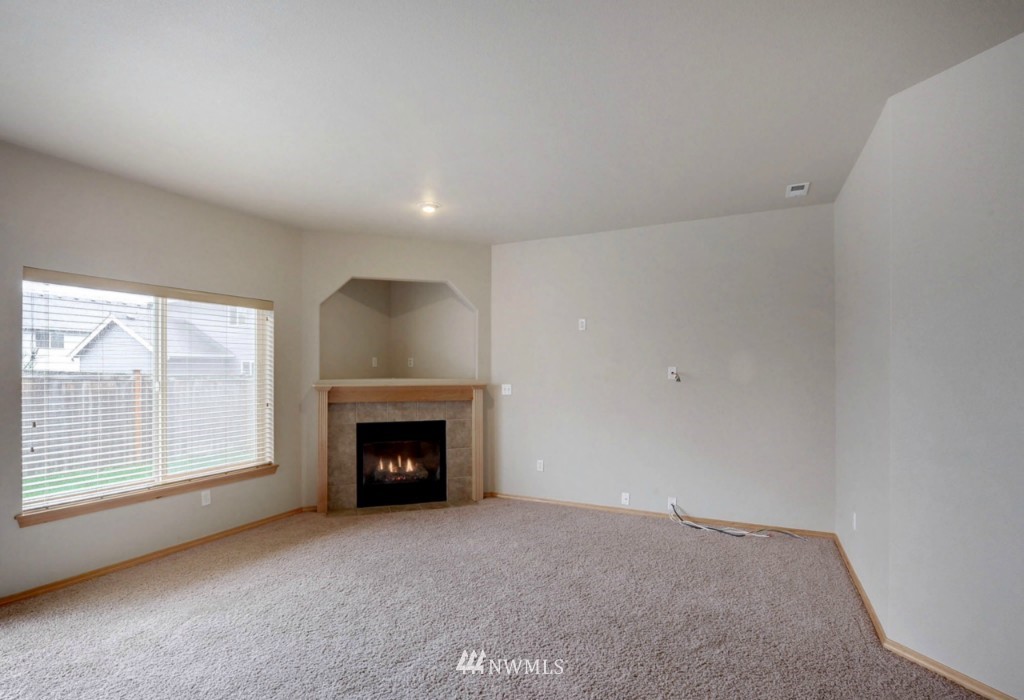 316 Yakima Place Southeast Renton, WA 98059 - Photo 7 of 19 Gallery Image 7